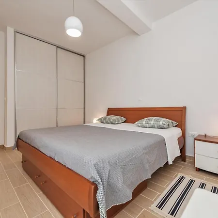 Duboka Draga House Apartament Vrsi